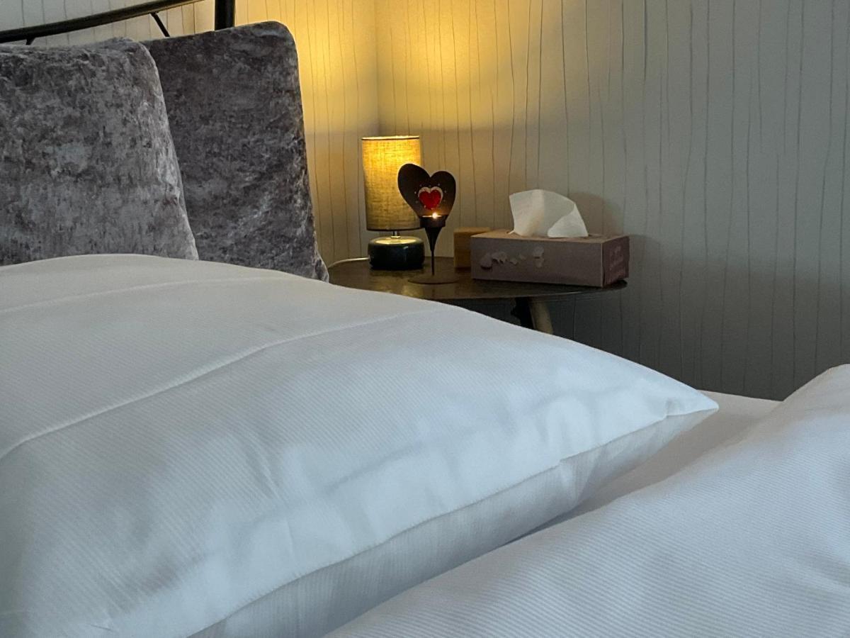 Privartzimmer 'Ausfahrt Freihalten' Husum  Zewnętrze zdjęcie