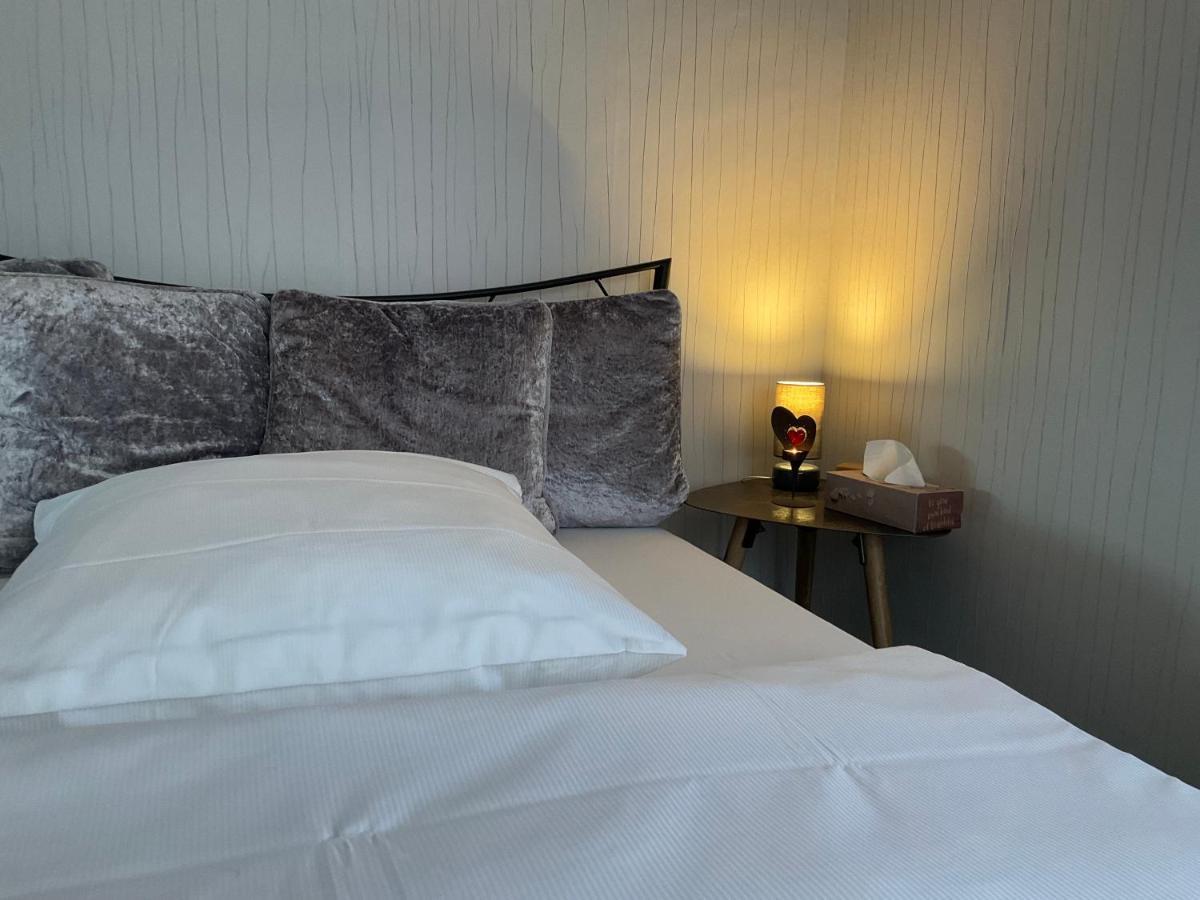 Privartzimmer 'Ausfahrt Freihalten' Husum  Zewnętrze zdjęcie