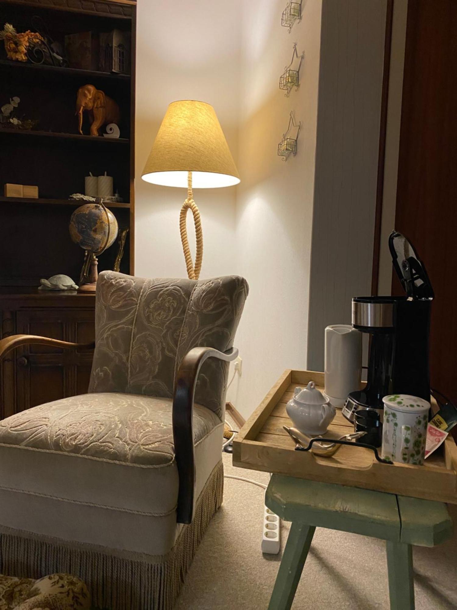 Privartzimmer 'Ausfahrt Freihalten' Husum  Zewnętrze zdjęcie