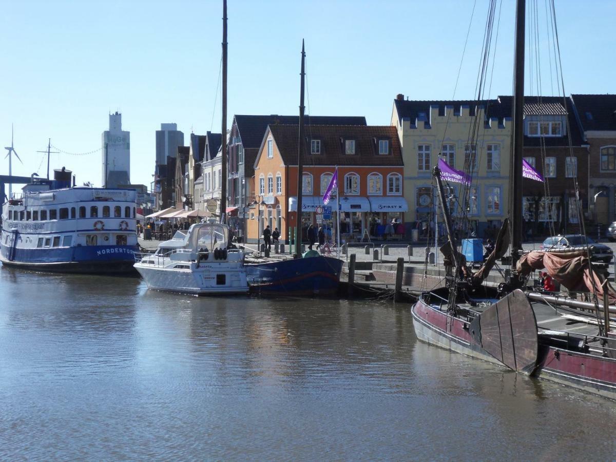 Privartzimmer 'Ausfahrt Freihalten' Husum  Zewnętrze zdjęcie